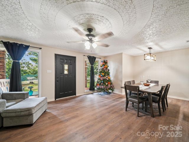 5374 E NC 150 Highway, Lincolnton, NC 28092