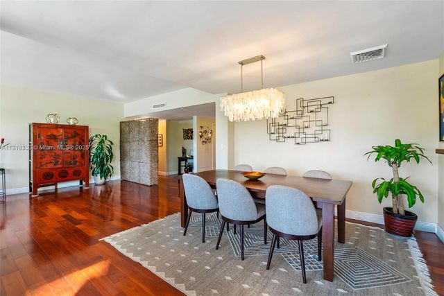 9102 W Bay Harbor Dr 2-DW, Bay Harbor Islands, FL 33154