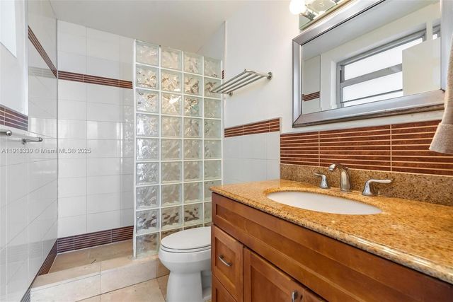 9102 W Bay Harbor Dr 2-DW, Bay Harbor Islands, FL 33154