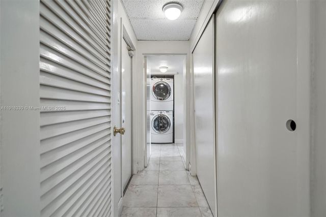 9102 W Bay Harbor Dr 2-DW, Bay Harbor Islands, FL 33154