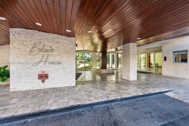 9102 W Bay Harbor Dr 2-DW, Bay Harbor Islands, FL 33154