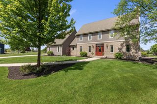 N73W30315 Polo COURT S, Hartland, WI 53029