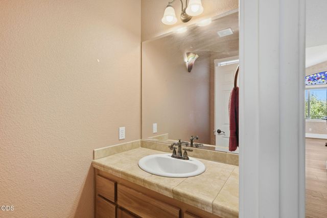 355 Madrone Ridge Drive, Grants Pass, OR 97527