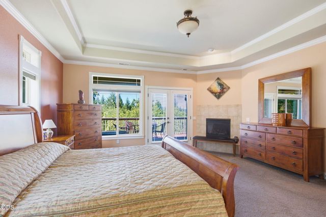 355 Madrone Ridge Drive, Grants Pass, OR 97527