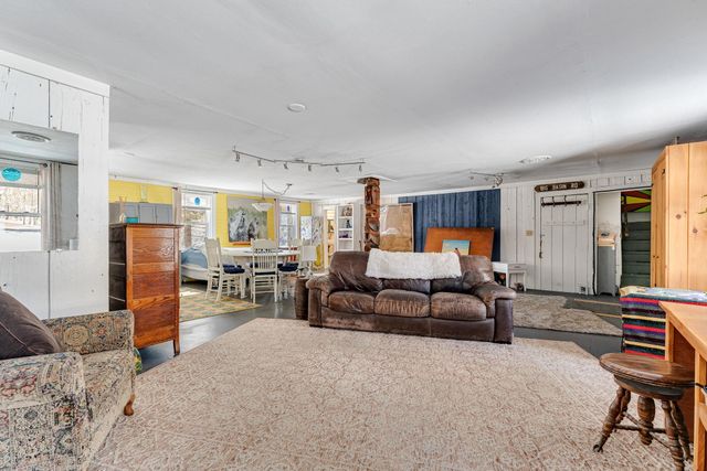 4020 North Fayston Road, Fayston, VT 05660