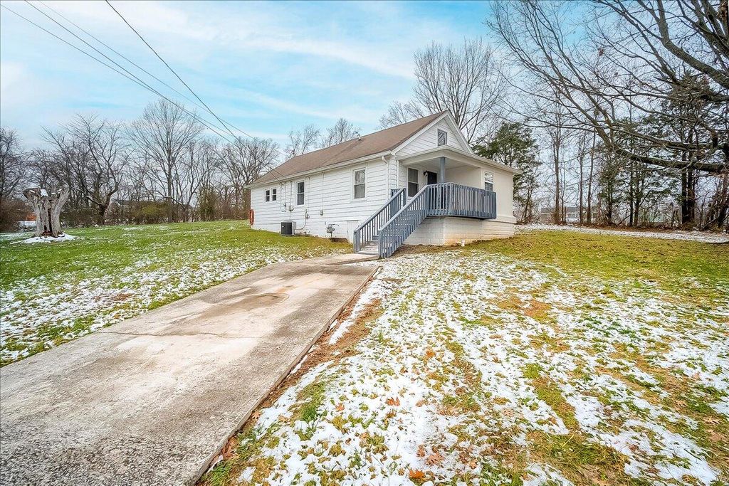 621 Richardson Lane, Frankfort, KY 40601
