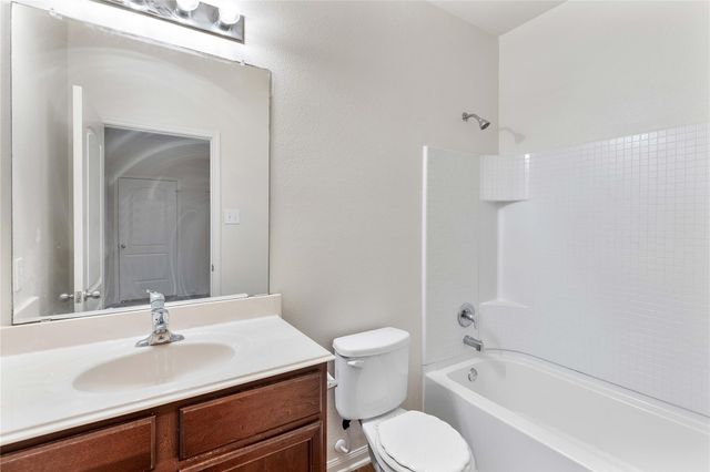 6903 Musclewood Road, Baytown, TX 77521