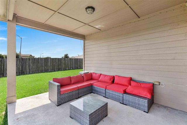 6903 Musclewood Road, Baytown, TX 77521