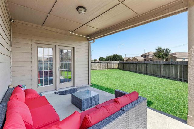 6903 Musclewood Road, Baytown, TX 77521