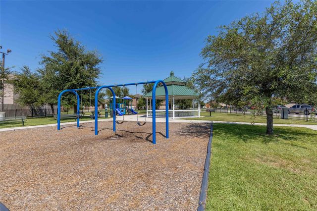 6903 Musclewood Road, Baytown, TX 77521