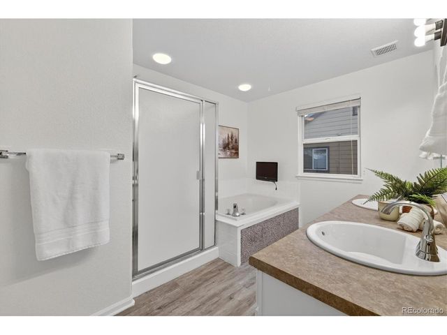 19805 E 58th Pl, Aurora, CO 80019