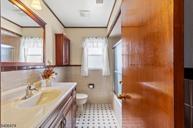 19 Frandsen Ave, South River Boro, NJ 08882