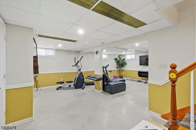 19 Frandsen Ave, South River Boro, NJ 08882