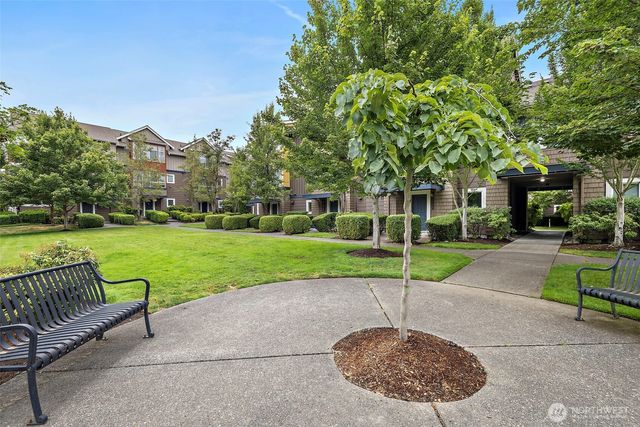 1748 24th Avenue NE, Issaquah, WA 98029