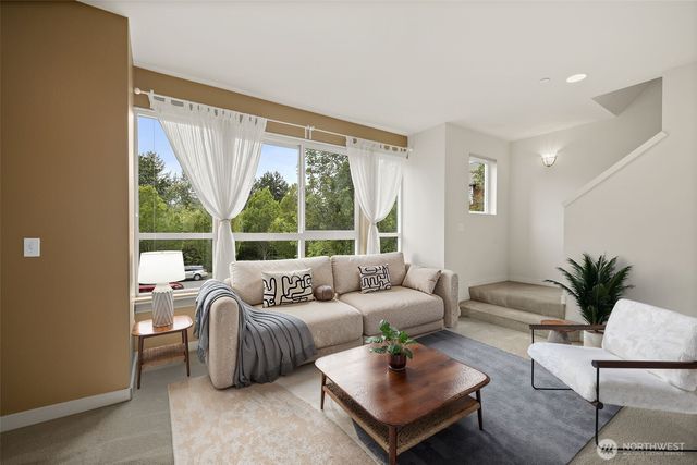 1748 24th Avenue NE, Issaquah, WA 98029