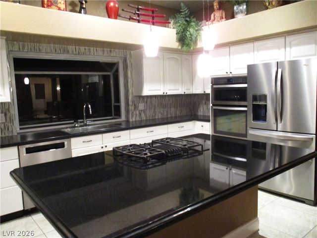 231 Windsong Drive, Henderson, NV 89074