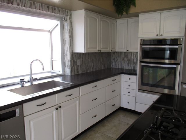 231 Windsong Drive, Henderson, NV 89074