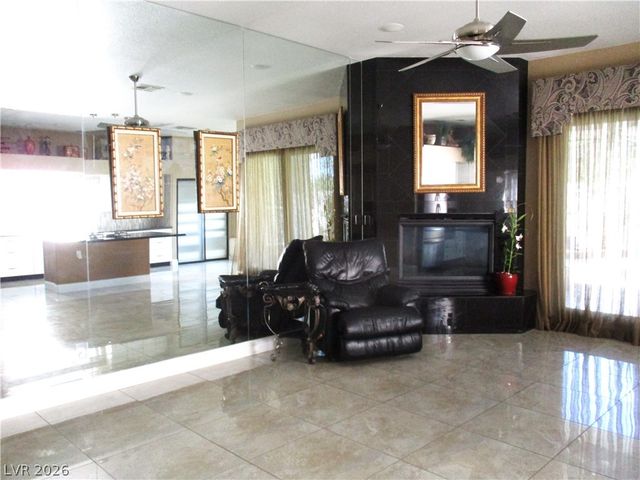 231 Windsong Drive, Henderson, NV 89074