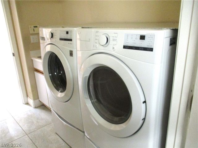 231 Windsong Drive, Henderson, NV 89074