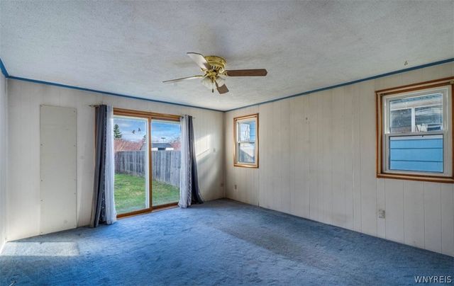 82 Surfside Parkway, Cheektowaga, NY 14225