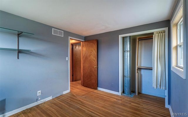 82 Surfside Parkway, Cheektowaga, NY 14225