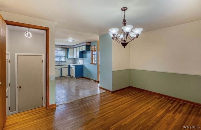 82 Surfside Parkway, Cheektowaga, NY 14225