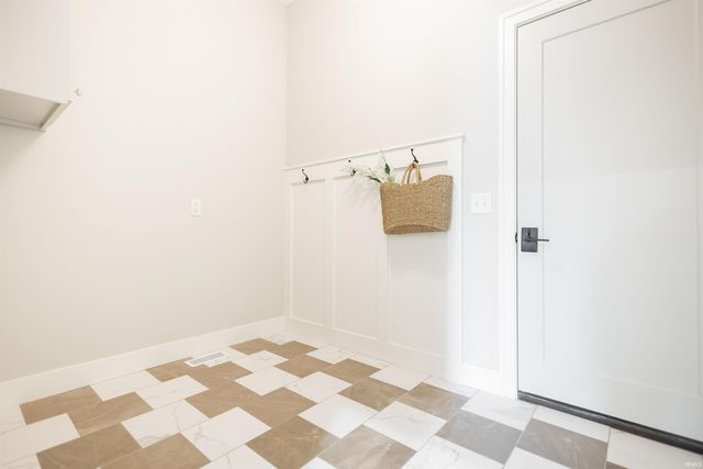4442 N Seabiscuit Circle, Bloomington, IN 47404