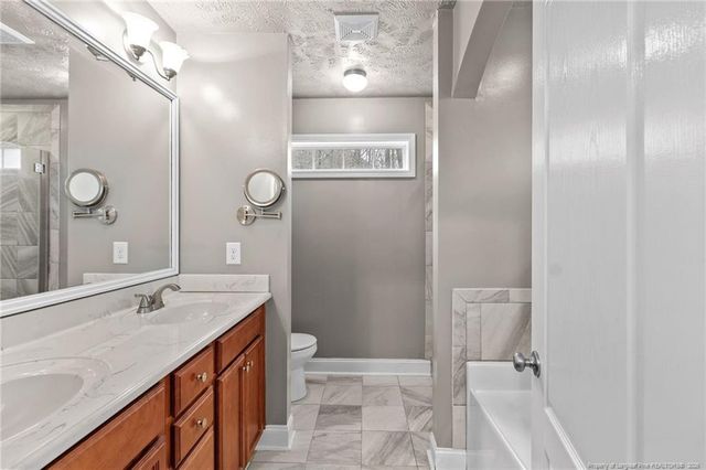 169 Broadridge Court, Raeford, NC 28376