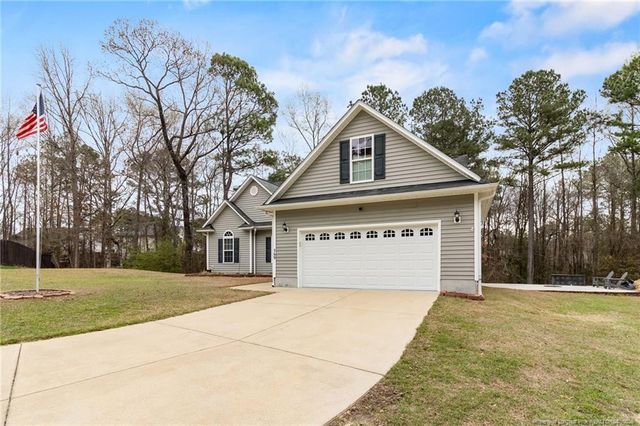 169 Broadridge Court, Raeford, NC 28376