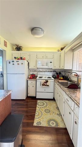 5300 Washington Street D309, Hollywood, FL 33021