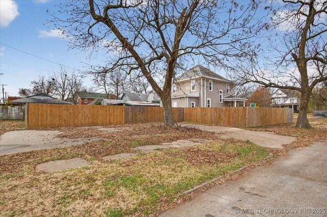 1000 SW Jennings Avenue, Bartlesville, OK 74003
