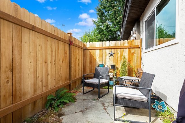 8632 26th Avenue SW, Seattle, WA 98106