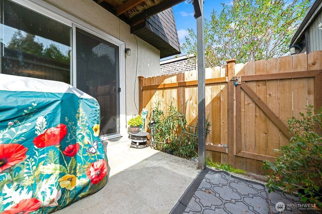 8632 26th Avenue SW, Seattle, WA 98106