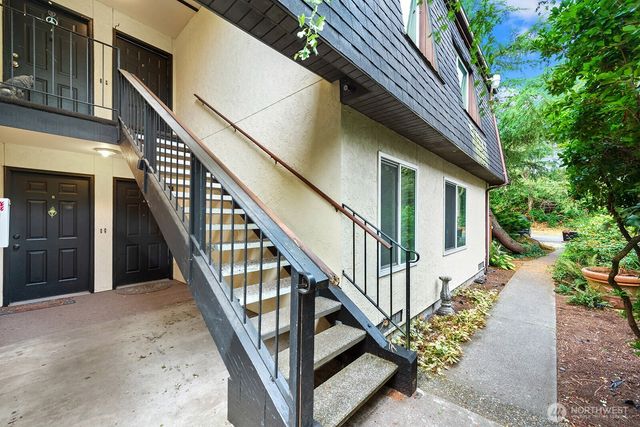 8632 26th Avenue SW, Seattle, WA 98106
