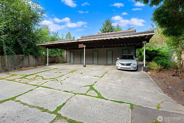 8632 26th Avenue SW, Seattle, WA 98106