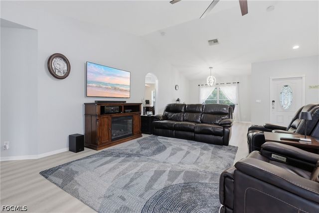 404 Parkdale BLVD, Lehigh Acres, FL 33974