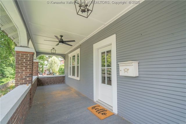 850 Springdale Drive, Charleston, WV 25302