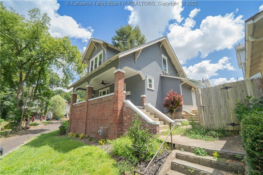 850 Springdale Drive, Charleston, WV 25302