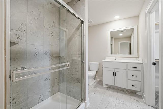 1712 SW 27th Street, Lee's Summit, MO 64082