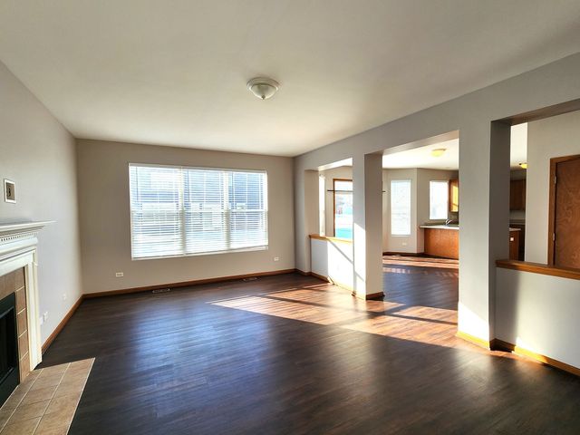 6512 Fitzer Drive, Joliet, IL 60431