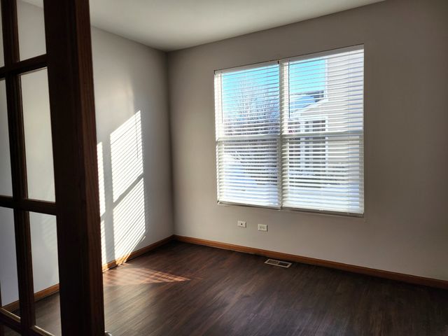 6512 Fitzer Drive, Joliet, IL 60431