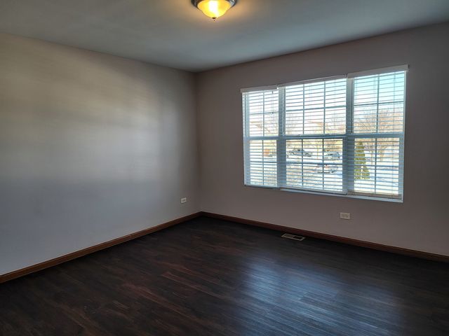 6512 Fitzer Drive, Joliet, IL 60431