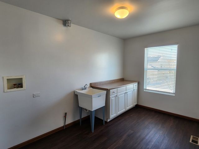 6512 Fitzer Drive, Joliet, IL 60431