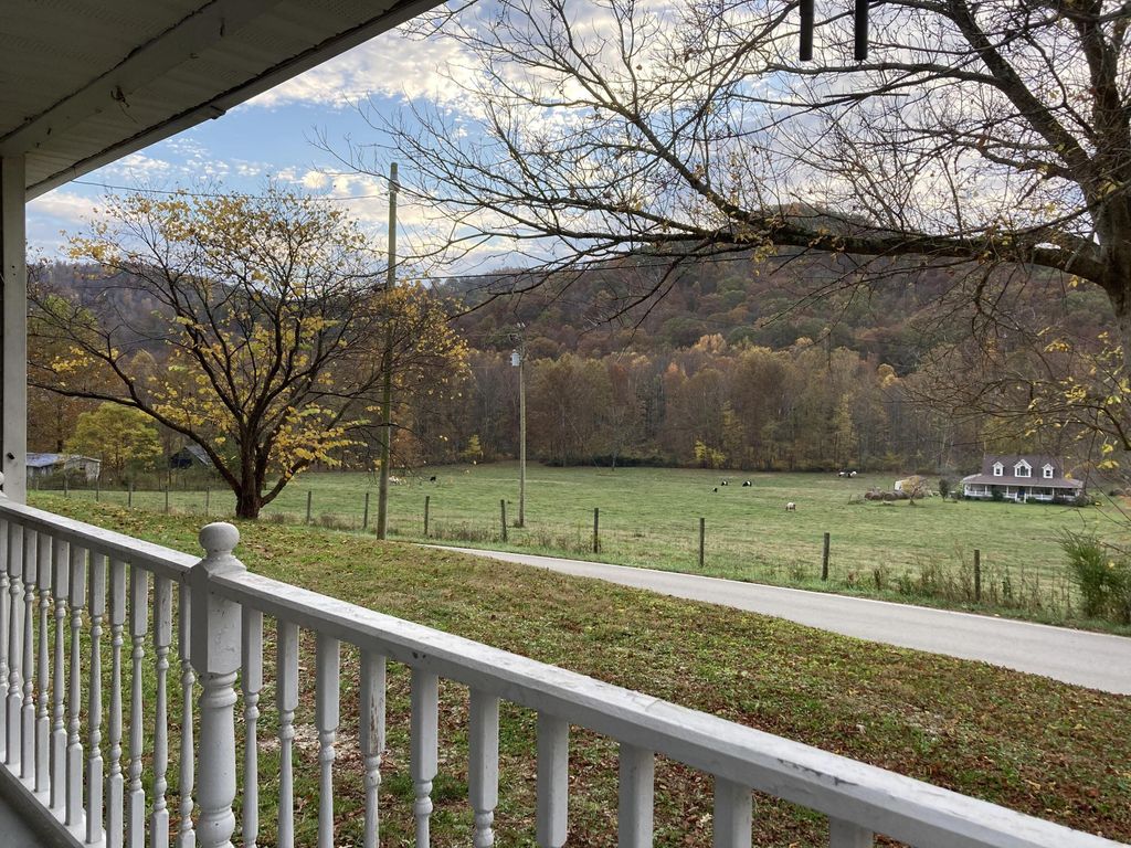 842 Lower Cane Creek Road, Stanton, KY 40380