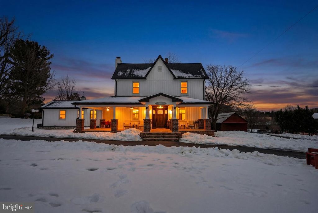 3524 BLENHEIM RD, Phoenix, MD 21131