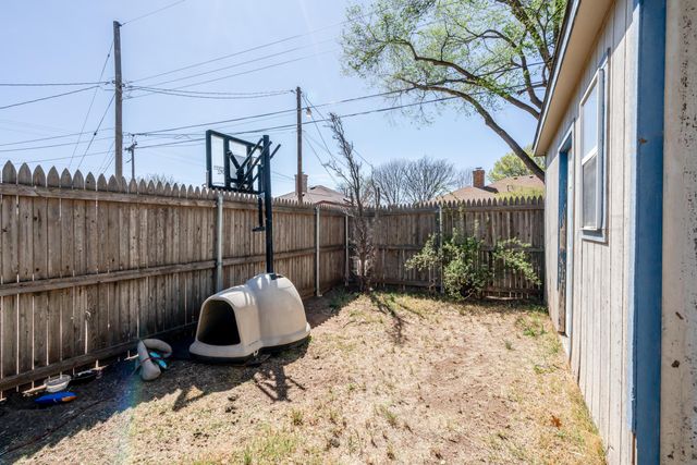 8010 CLARET Street, Amarillo, TX 79110