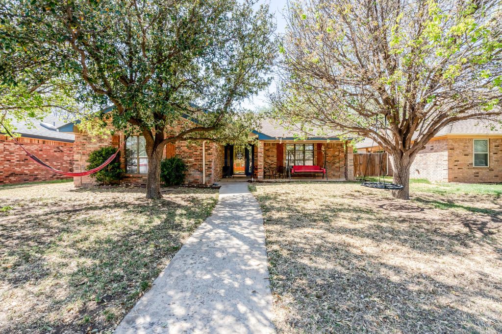 8010 CLARET Street, Amarillo, TX 79110