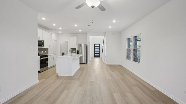 704 Dotty Drive, Princeton, TX 75071