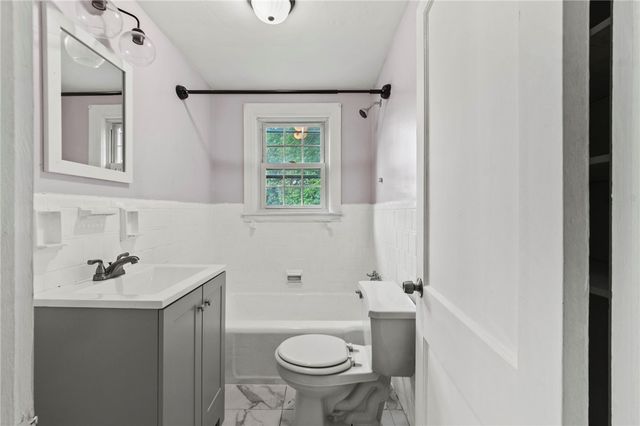 211 Tiogue Avenue, Coventry, RI 02816