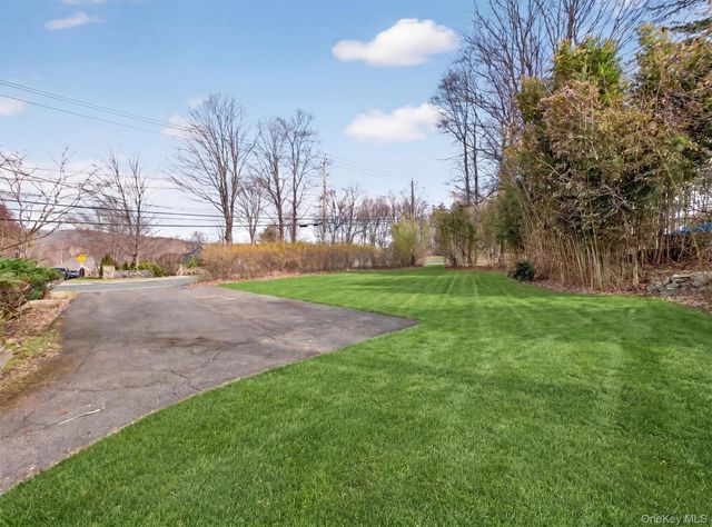 65 Viola Road, Suffern, NY 10901